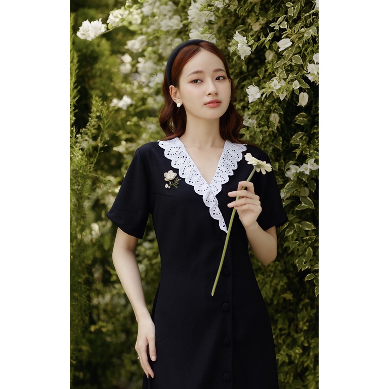 Đầm thủ thư thêu hoa hangkao closet T.DTTH