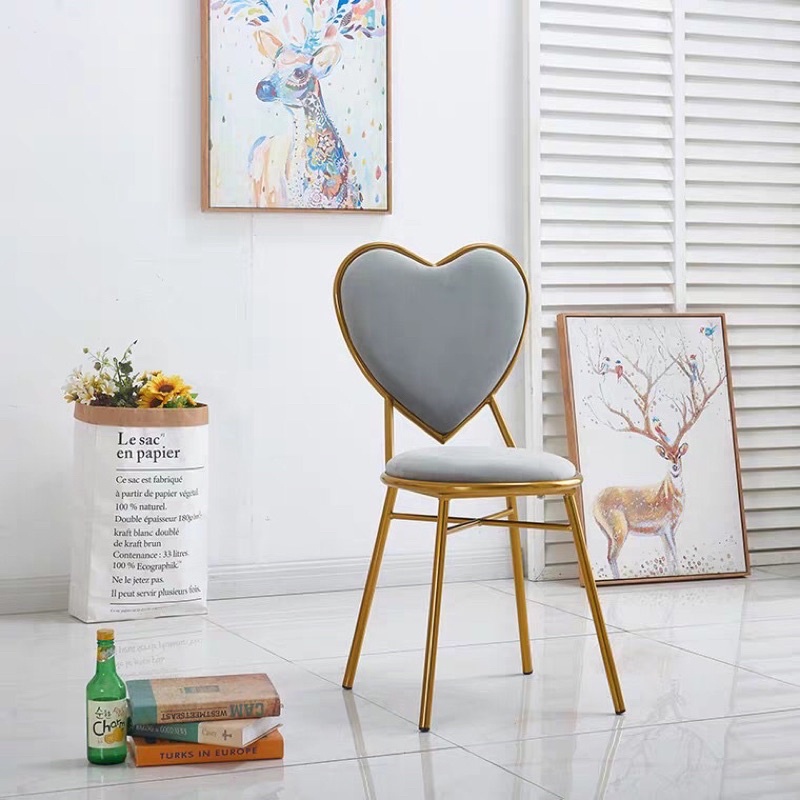 Ghế tim bàn trang điểm