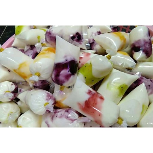COMBO 20 Bịch Sữa Chua 4 vị trái cây Lên Men Tự Nhiên 100% Sữa Bò Tươi - Sữa Chua,Yaourt bịch( bịch 60ml)