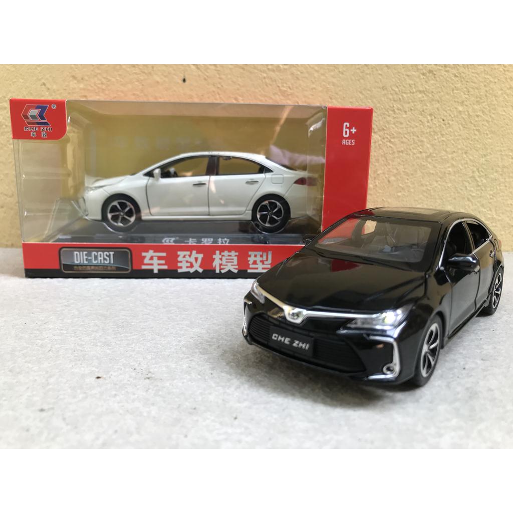 Mô hình xe ô tô TOYOTA Corolla 2021 - 1:32