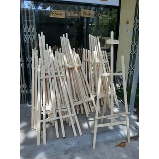 Standee gỗ Kệ treo tranh gỗ giá rẻ tại xưởng