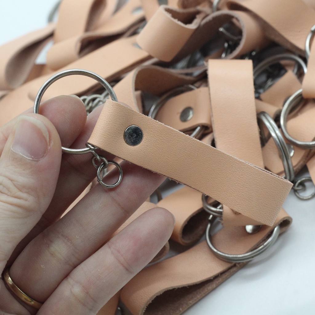 Móc Khóa Da Bò Cao Cấp - handmade Màu Gửi Ngẫu Nhiên