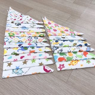 Set 10 khăn tam giác quàng cổ