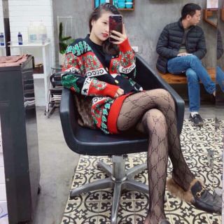 Quần tất gucci