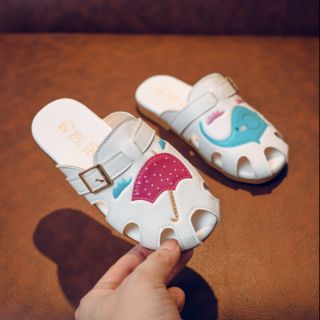 TL lỗ luôn ạ. Còn mấy size em xả hết luôn còn ăn tết. Chỉ 100k thui ạ. Các mẹ ko mua ở đâu đc giá rẻ như này đâu ạ.