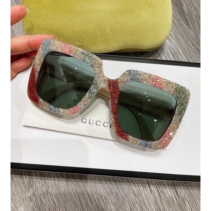 Mắt kính Gucci dáng vuông Auth