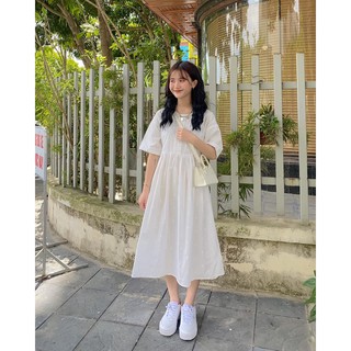 Váy babydoll hoa trắng thêu nổi madebymint