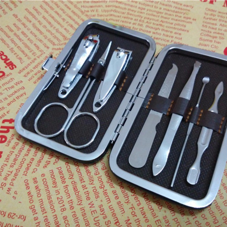 Bộ cắt móng tay 7 món thép inox không gỉ, sắc bén nhỏ gọn