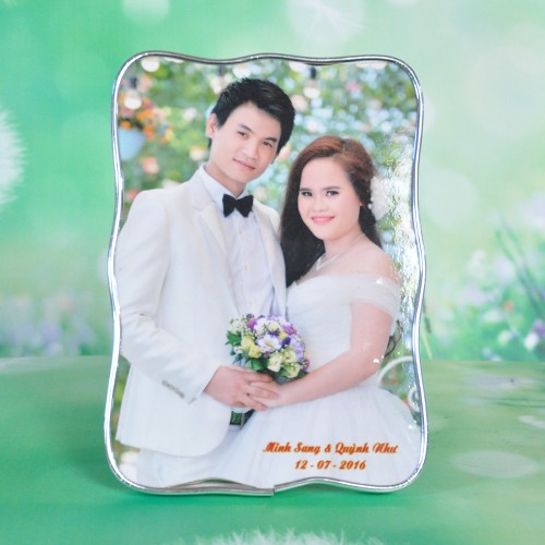 in ảnh ép mica để bàn