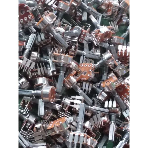 5 CHIẾC VOLUME 6 CHÂN ĐÔI CÁN DÀI