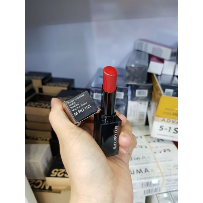 Son Shu Uemura OR 587.(587)