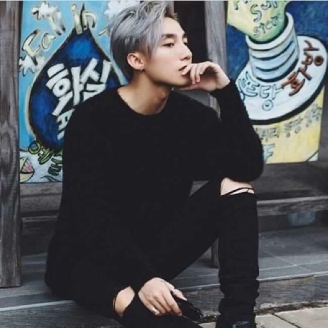 Quần bò rách gối Nam