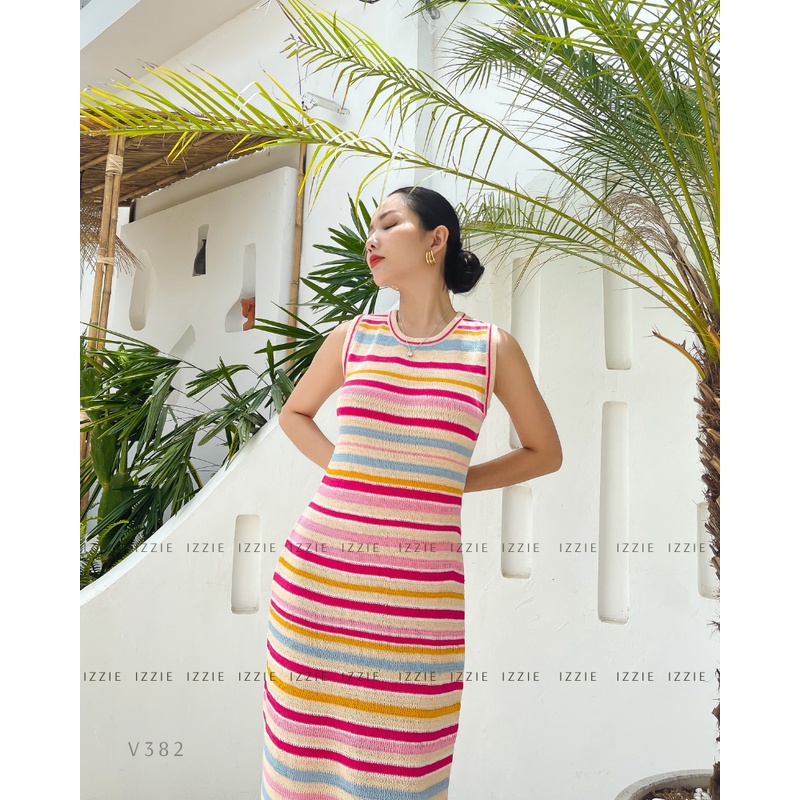 Váy len ba lỗ cutout sau cúc cài IZZIE V382 màu sắc cầm vồng, mềm êm nhẹ nhàn