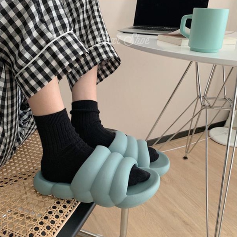 Dép Đi Trong Nhà Đế Dày Chống Trượt Khử Mùi Tiện Dụng Cho Nam Và Nữ