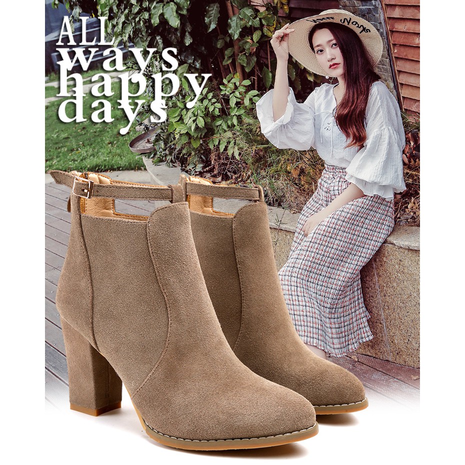 Ankle boots da lộn khuy cài