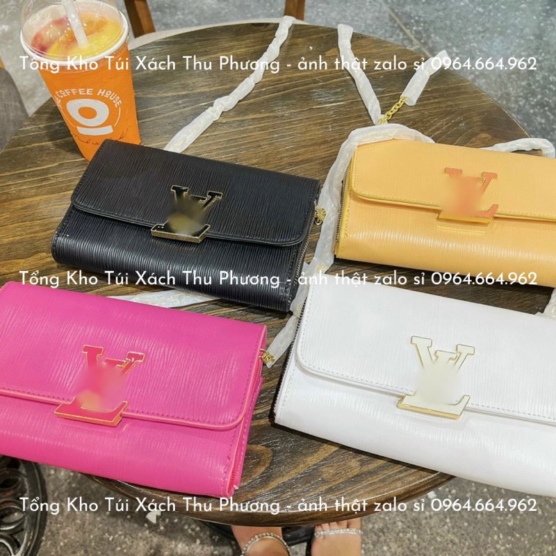 Túi đeo chéo vân gỗ đính logo, có thể làm ví cầm tay siêu sang chảnh (cam kết chuẩn ảnh)