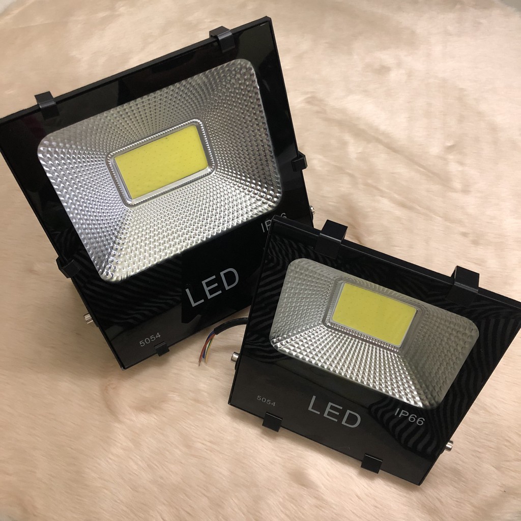 Đèn pha led COB đủ các loại công suất chống nước 30W, 50W, 100W, 150w, 200w