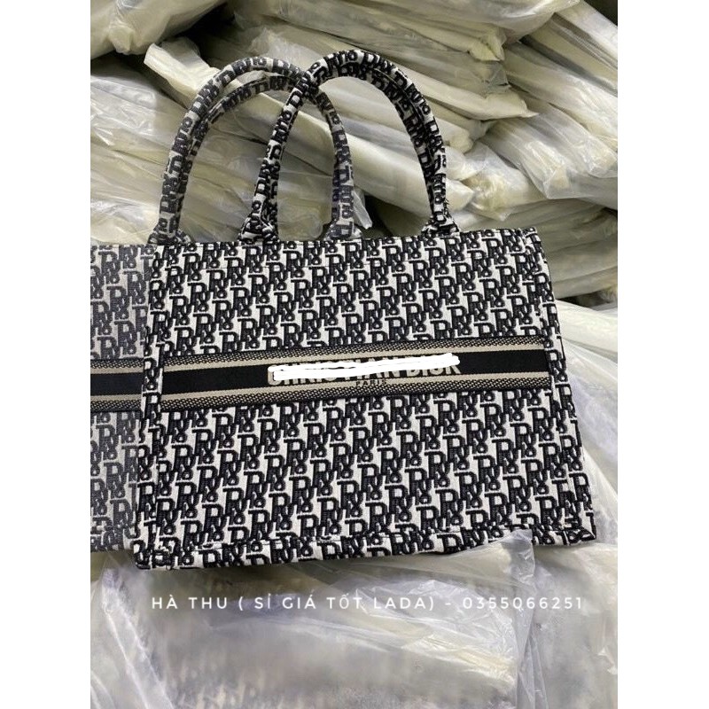 Túi du lịch Tặng kèm khăn Sz 42 bản đẹp