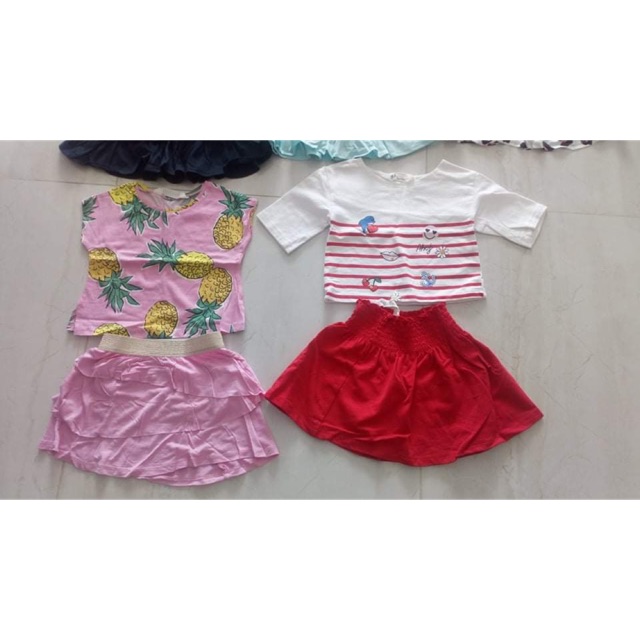 Set 2 bộ váy h&m