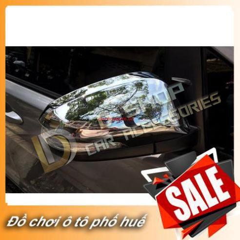ỐP GƯƠNG CÓ ĐÈN XE INNOVA 2006-2011 CAO CẤP New