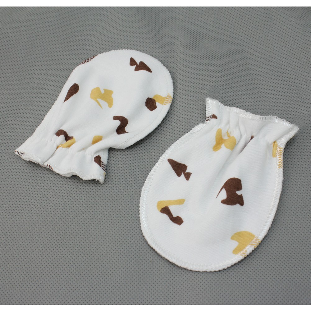 Set 2 đôi găng tay vải cotton mềm mại chống trầy tay cho bé