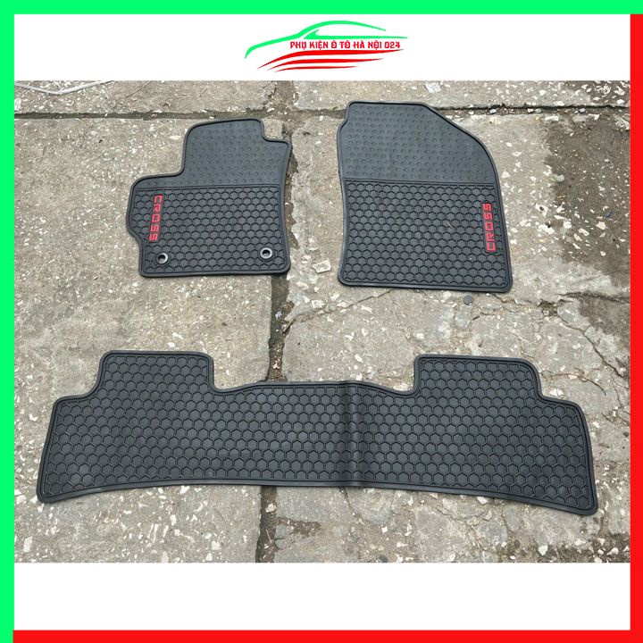 Thảm lót sàn cao su cho xe Cross 2020-2023 mẫu chữ đỏ hàng chuẩn theo xe chịu lực tốt