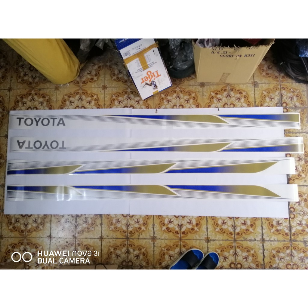 Tem dán sườn Toyota Hiace 1996 đến 2004