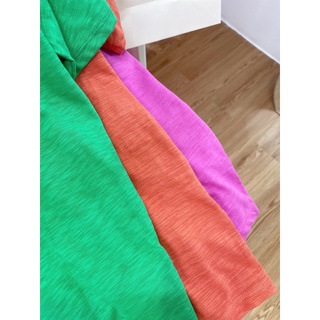 ÁO THUN CỔ TIM DÁNG BASIC CHẤT THUN COTTON XỚ GỖ NHIỀU MÀU
