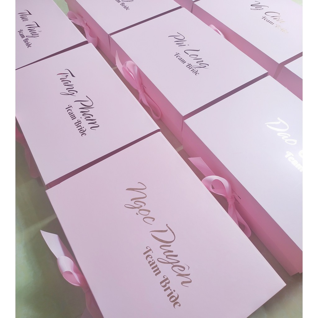 🎁Hộp Quà IN TÊN cao cấp theo yêu cầu dạng xếp 26.5x19x8 cm | BigBuy360 - bigbuy360.vn