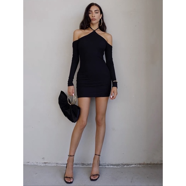 ĐẦM TAY DÀI CỔ YẾM