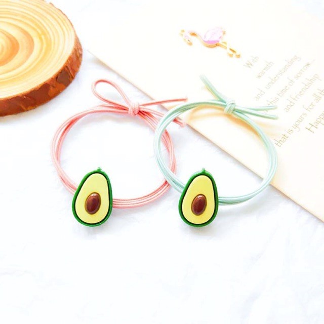 Cột tóc quả bơ