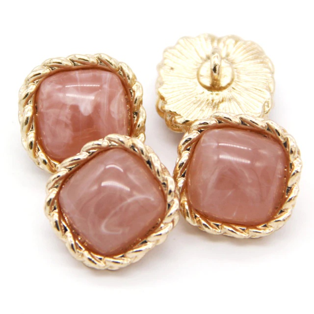 10 Nút áo kim loại hình vuông phong cách vintage cho nữ