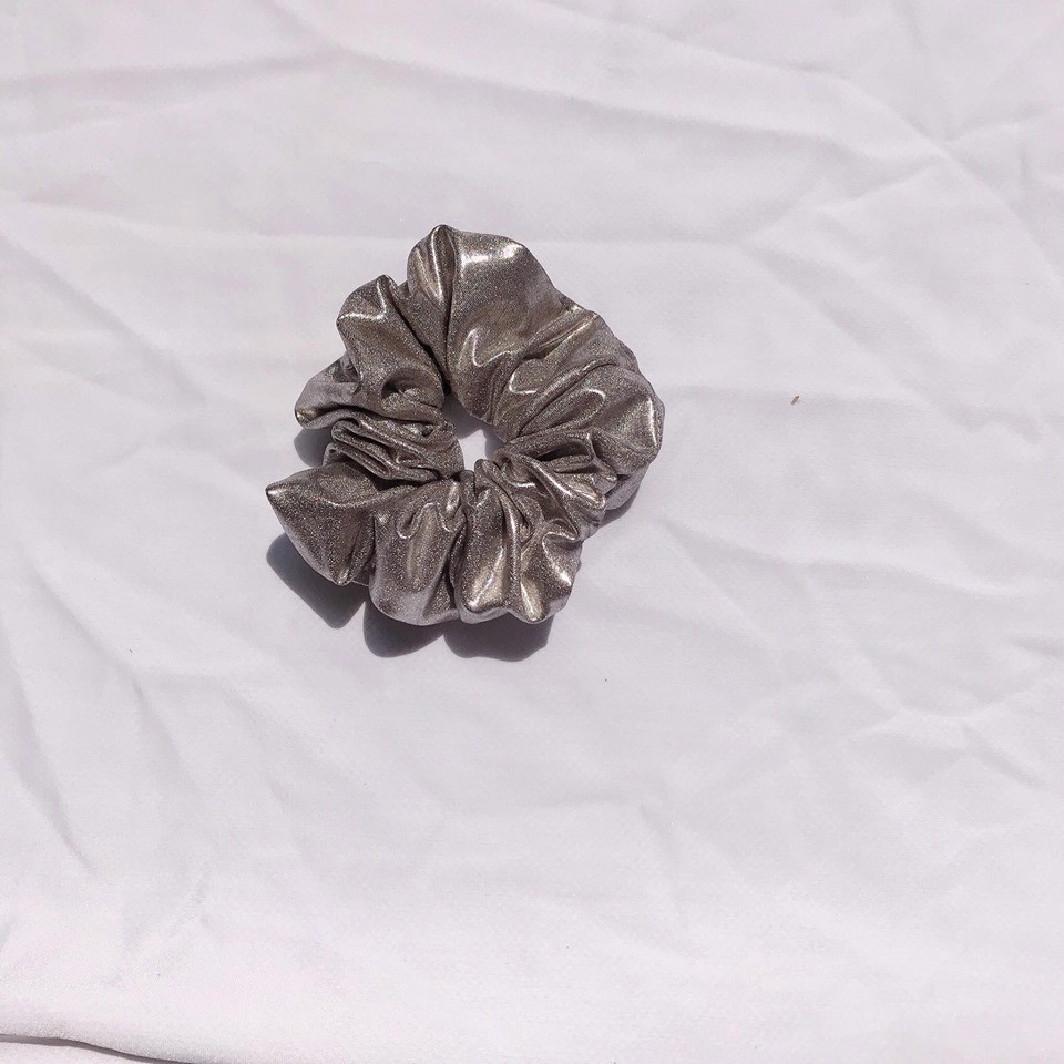 SCRUNCHIES MÀU BẠC