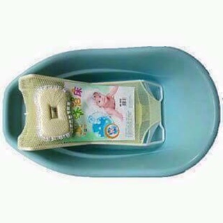 Giường lưới tắm gội cho bé