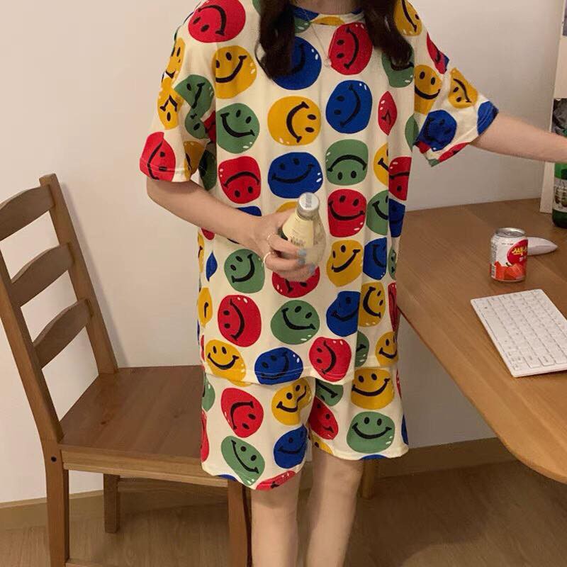 Bộ Thun Ngủ Hoạt Hình Tay Lỡ Kèm Túi Vải Phối Quần Short Oversize Ulzzang Dáng Rộng - MM