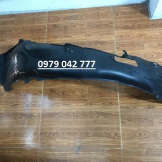 Lòng dè trước Kia Rio