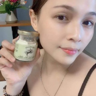 Bột rữa mặt trắng da ngừa mụn