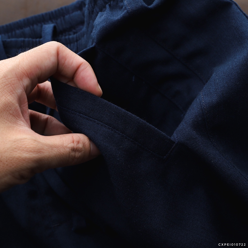 Quần short nam đũi PCD ,chất vải đũi co dãn nhẹ,form slim ngang gối.Hàng VNXK
