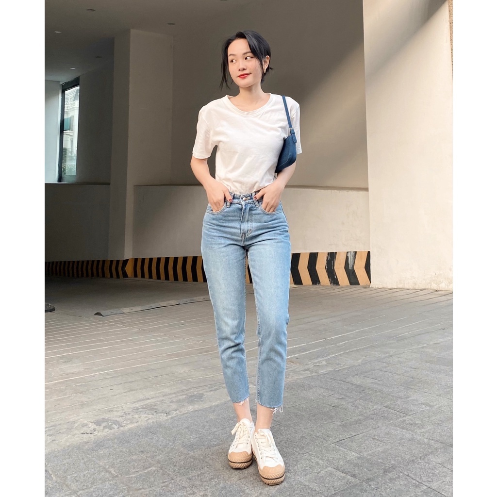 Quần Jeans Lưng Cao Nữ Cắt Lai - Momfit CutlineBlue - Hashtagem ( Mã MFCLJ - 02 )