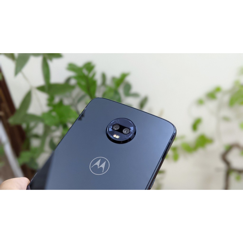 Điện thoại Motorola Moto Z3/ Z3 play - Hỗ trợ 5G/ Qualcom Snapdragon 835/ Bộ nhớ 4GB/64GB vân tay siêu nhạy, Thuần googl