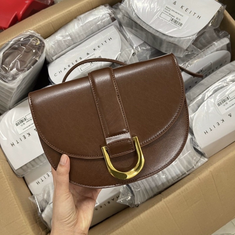 Túi xách dáng yên ngựa hàng vip sz 23cm và sz 19cm kèm 2 dây- clip shop tự quay
