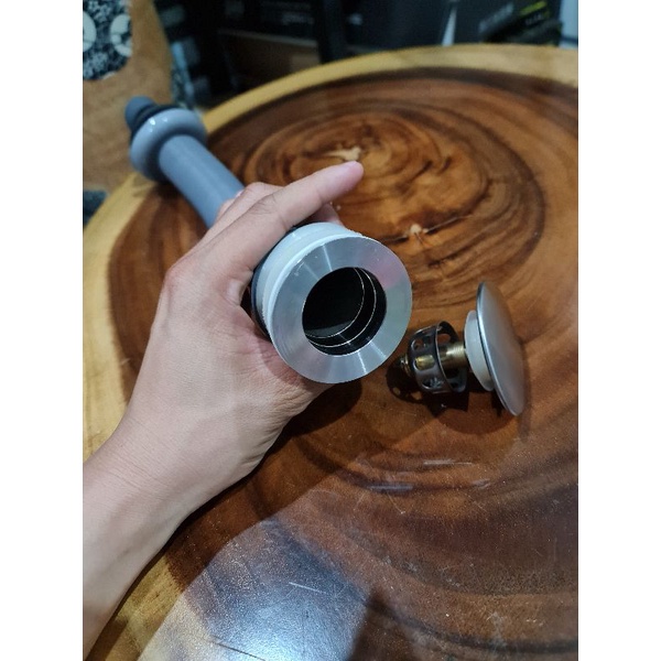 Xả lavabo ruột gà - xả Kín nhấn