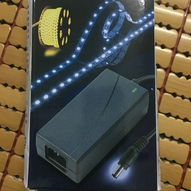 Adapter 12V 5A