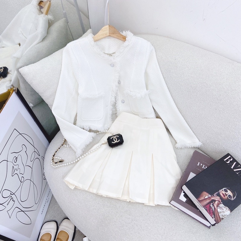 SET DẠ TRẮNG TƯA LAI + CHÂN VÁY XẾP LY KEM