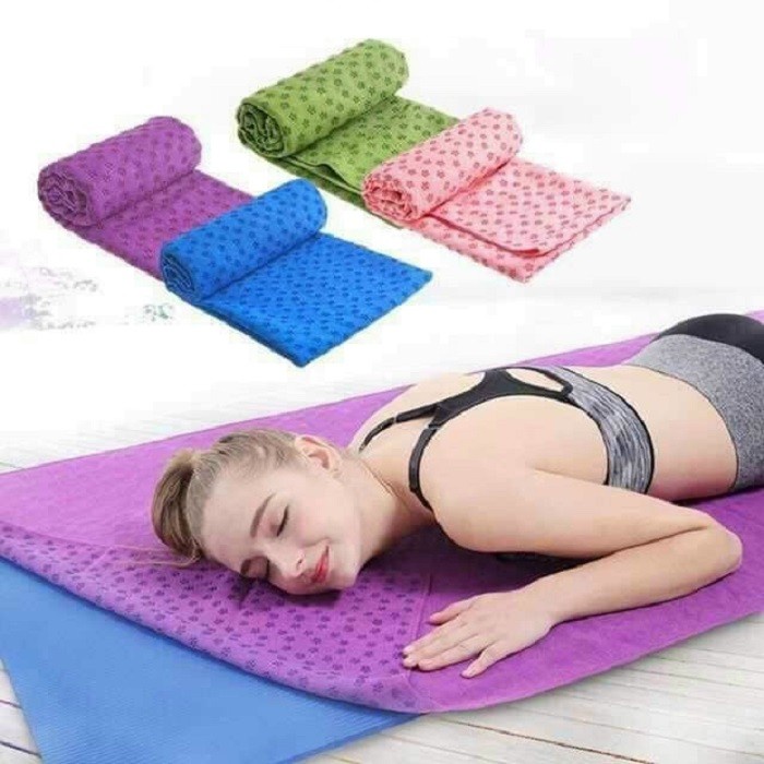 Khăn trải thảm tập Yoga bằng hạt PVC cao cấp chống trơn ( Giao màu ngẩu nhiên )