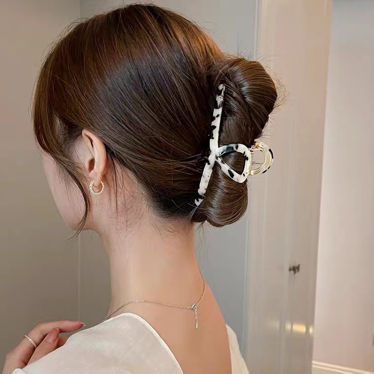 Kẹp Tóc Càng Cua Sau Lưng Họa Tiết Da Báo Kiểu Hàn Quốc Thanh Lịch Cho Nữ