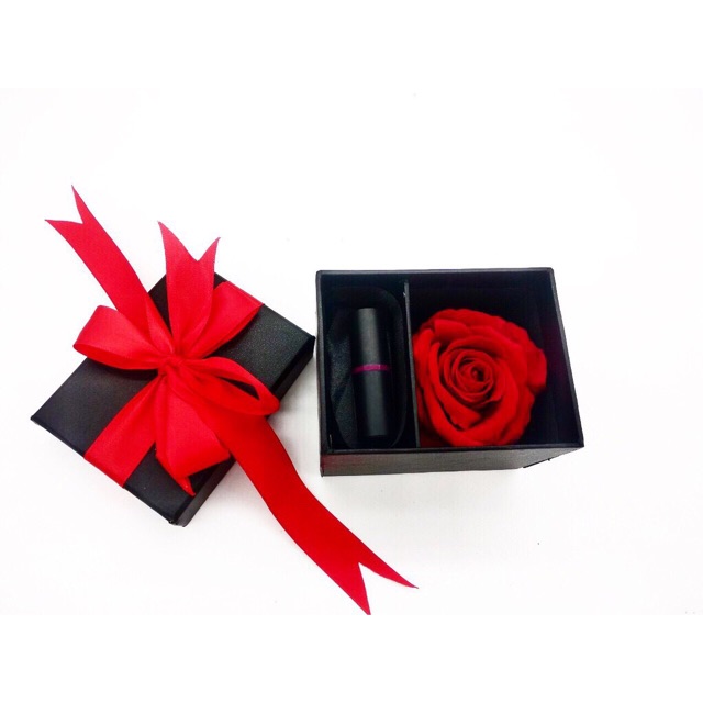 Quà tặng bạn gái - hộp hoa kèm son siêu chanh sả 😍😍😍 | BigBuy360 - bigbuy360.vn