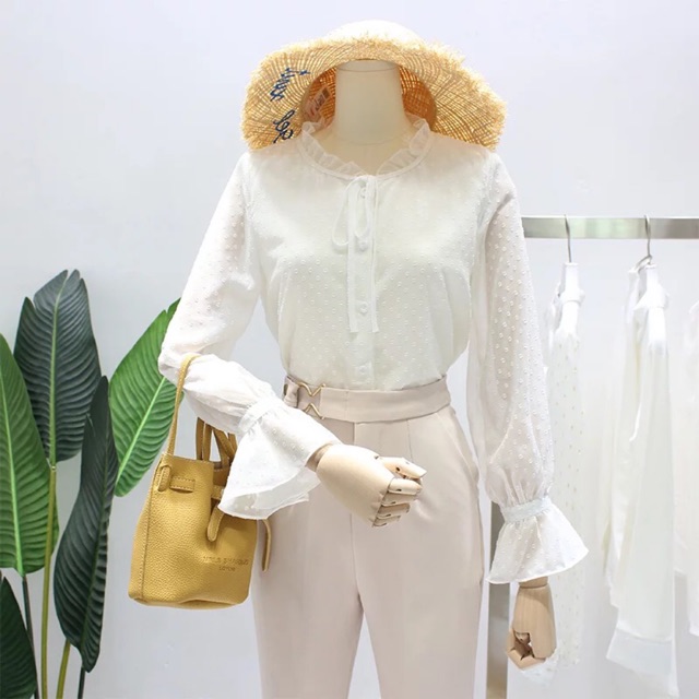(Có sẵn+video thật) SM5 SƠ MI TRẮNG CỔ TRÒN VIỀN REN , CỔ TAY XOÈ