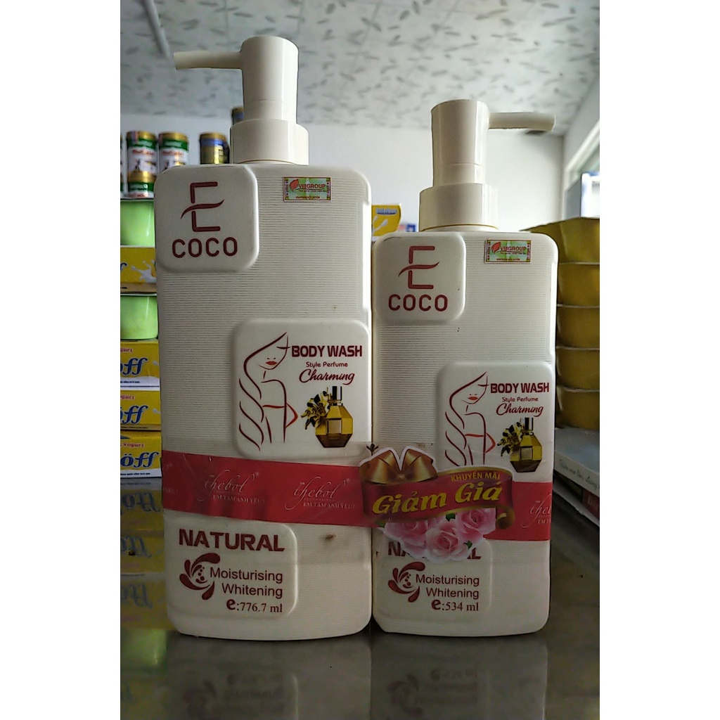 Sữa Tắm Trắng Da COCO PERFUME CHARMING SHOWER CREAM 800g tặng kèm chai nhỏ 550g