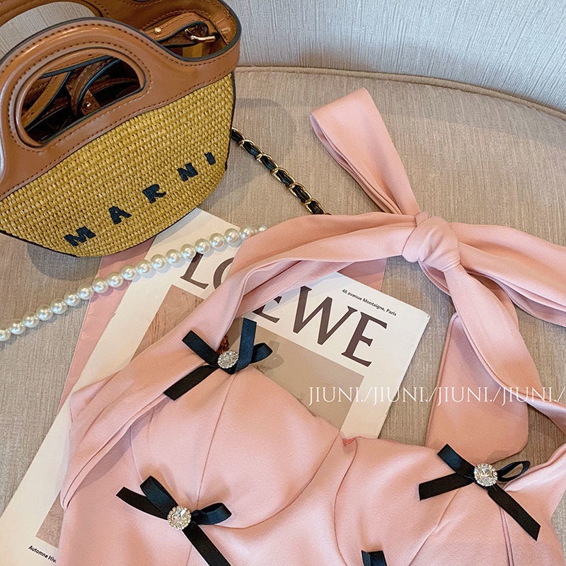 The bow is sweet, spicy, sexy, hanging neck jacket, female high-end French style 2022 new pink summer dress temperament socialite